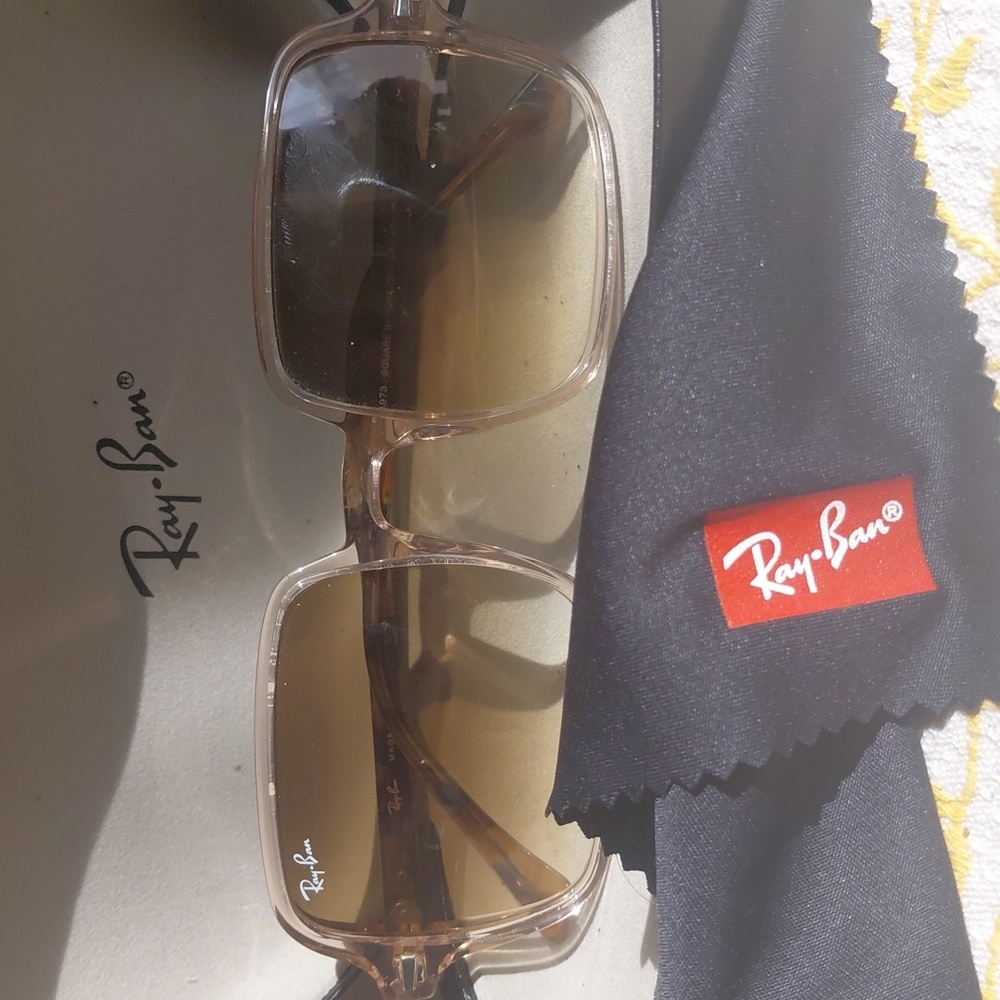 Ray-Ban Square-Frame Gradient Lense Sunglasses Tr… - image 3